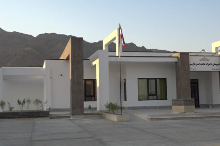بهره برداری دو مدرسه خیرساز در شهر حاجی آباد