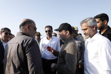 استاندار هرمزگان از بندر سیریک بازدید کرد