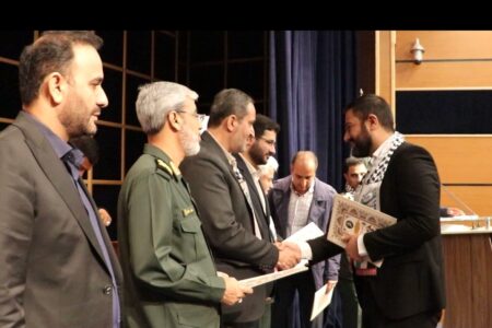 برگزاری همایش جامعه کار و تولید هرمزگان در مشهد
