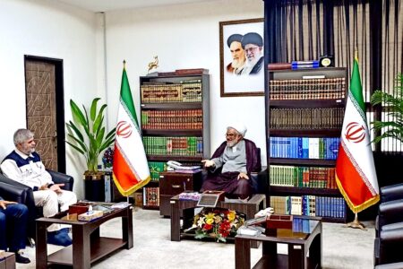 دیدار مدیرعامل ایزوایکو با نماینده ولی‌فقیه در استان هرمزگان و امام‌جمعه بندرعباس/ هرمزگان باید راهبر اقتصاد دریایی کشور باشد