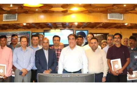 آبداران نمونه هرمزگان تقدیر شدند