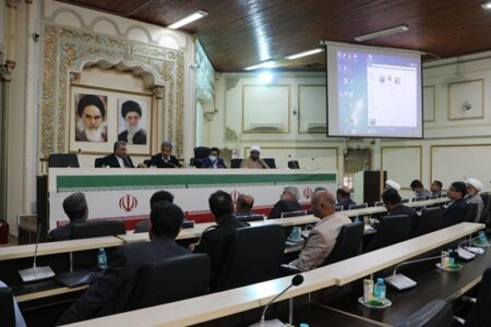 برگزاری جلسه شورای اداری شهرستان بندرعباس با حضور مدیران شهری و اجرایی