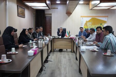 ماه محرم دریای همبستگی،مقاومت و ایستادگی در پاسداشت حرمت و حریم امام حسین(ع) است