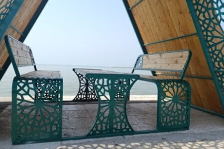 نصب ۸ آلاچیق جدید در نوار ساحلی بلوار طالقانی بندرعباس